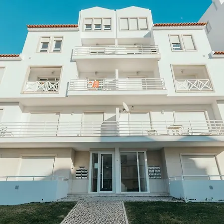 Best Houses 12: Baleal Beach *